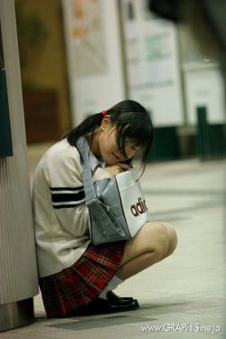 把男孩子做到哭腰疼(动漫)