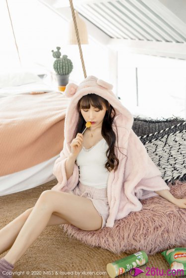 鹰峰同学请穿上衣服